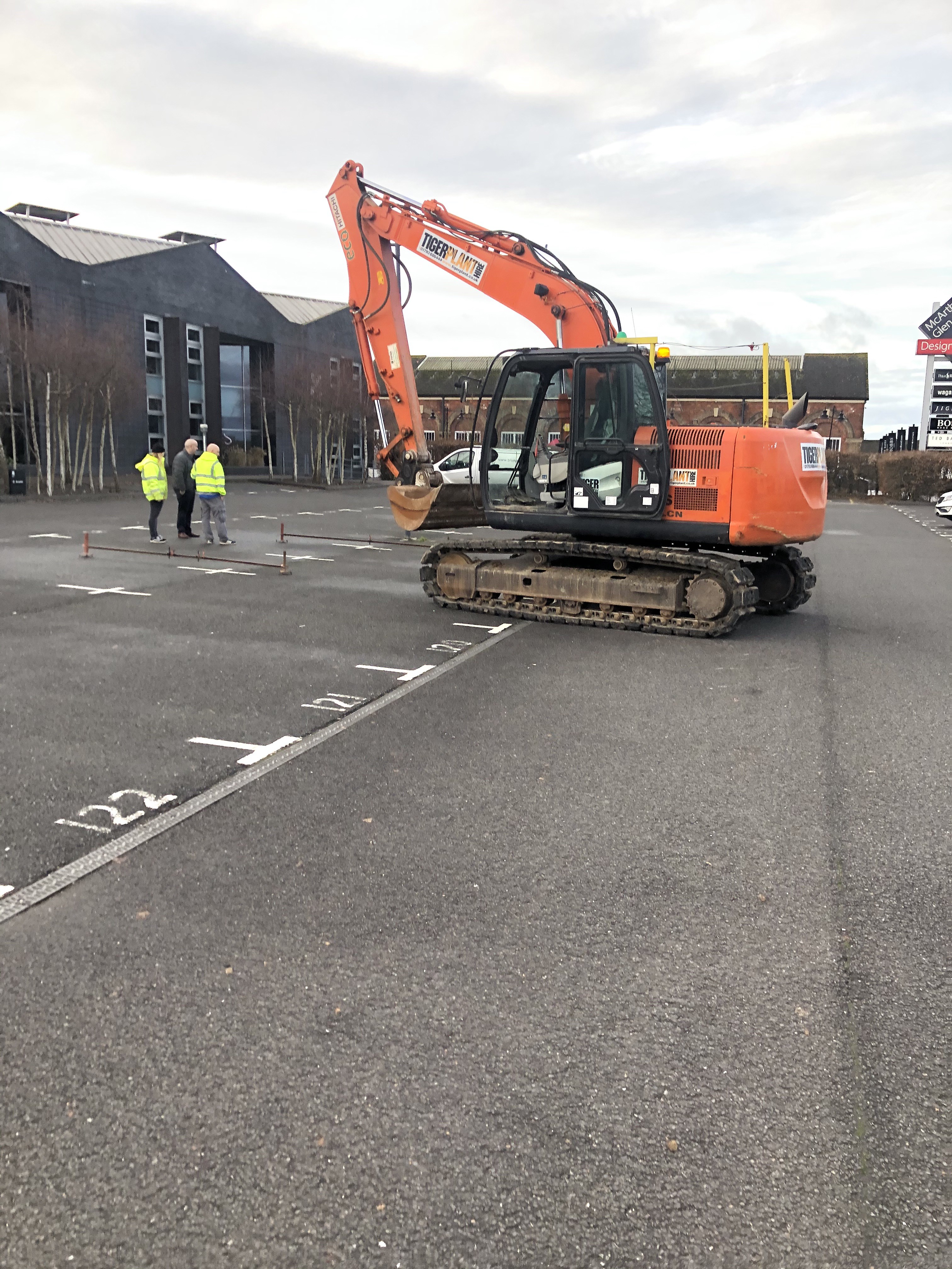 The different excavator sizes we stock (and how to use them)